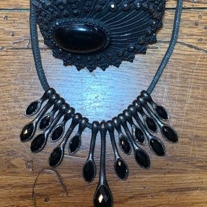 💚 3/$25 Black silver peacock design necklace and bracelet